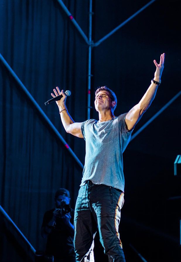 fans_de_meier's tweet image. Hermosa fotografía de Chris en la Gira que hizo por el.peru y este es un comienzo se viene lo bueno para el año 2024 🕺♥️
#chrismeier #tour #peru2023 #Hevueltoacasa