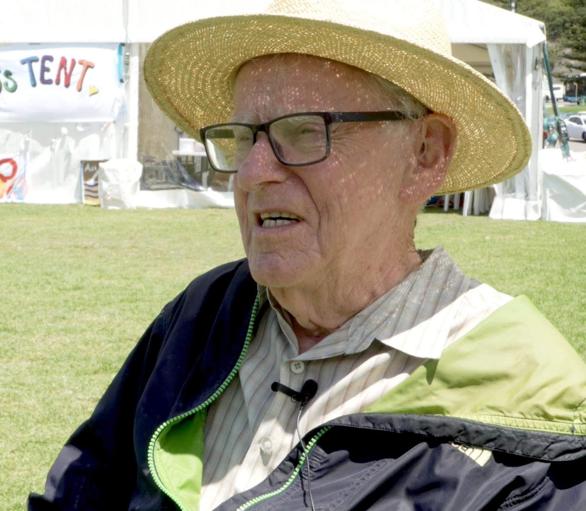 RisingTideAus's tweet photo. If 97yo Reverend Alan Stuart is charged he'd be the oldest person ever charged in Australia 😲
“I am doing this for my grandchildren and future generations because I don’t want to leave them a world full of increasingly severe and frequent climate disasters."
#PeoplesBlockade https://t.co/Zizc6t7FKD