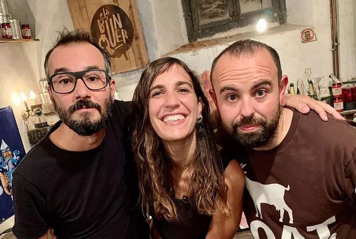 XavierRigall's tweet photo. Un cop s'hagi aconseguit expulsar de Catalunya els nyordos, els negres, els indis, els latinos, els expats, els dels Comuns, els de l'Espanyol, els que miren Eurovisión, en Rufián, els vaguistes de la RENFE i els que beuen Cruzcampo ja només quedaren els autènticament catalans. https://t.co/k5cDL5XYMO