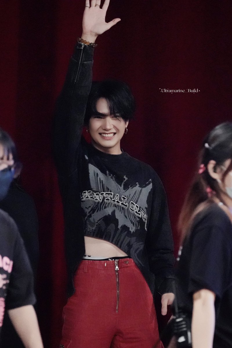 Do you remember that sexy little belly?

RT QRT and reply with tags 

MEMORIES WITH BIU
#BestMomentsFMwithBuild 
#Beyourluve 
<a href="/JakeB4rever/">BIU.</a>