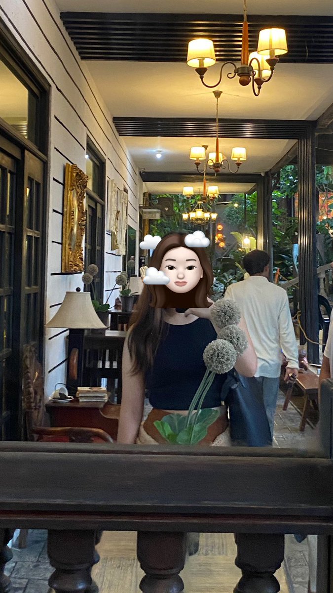 pamie_nft's tweet photo. gm ☁️ https://t.co/xjBRMo5NGa