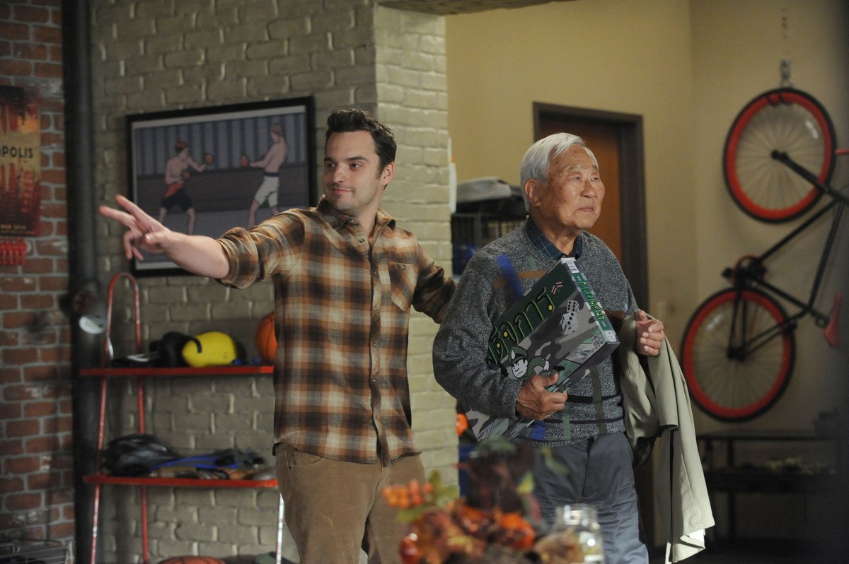 swiftlydunphy's tweet photo. Final Round: New Girl Bangs-Giving vs How I Met Your Mother Slapsgiving! https://t.co/ROWOqjnssq