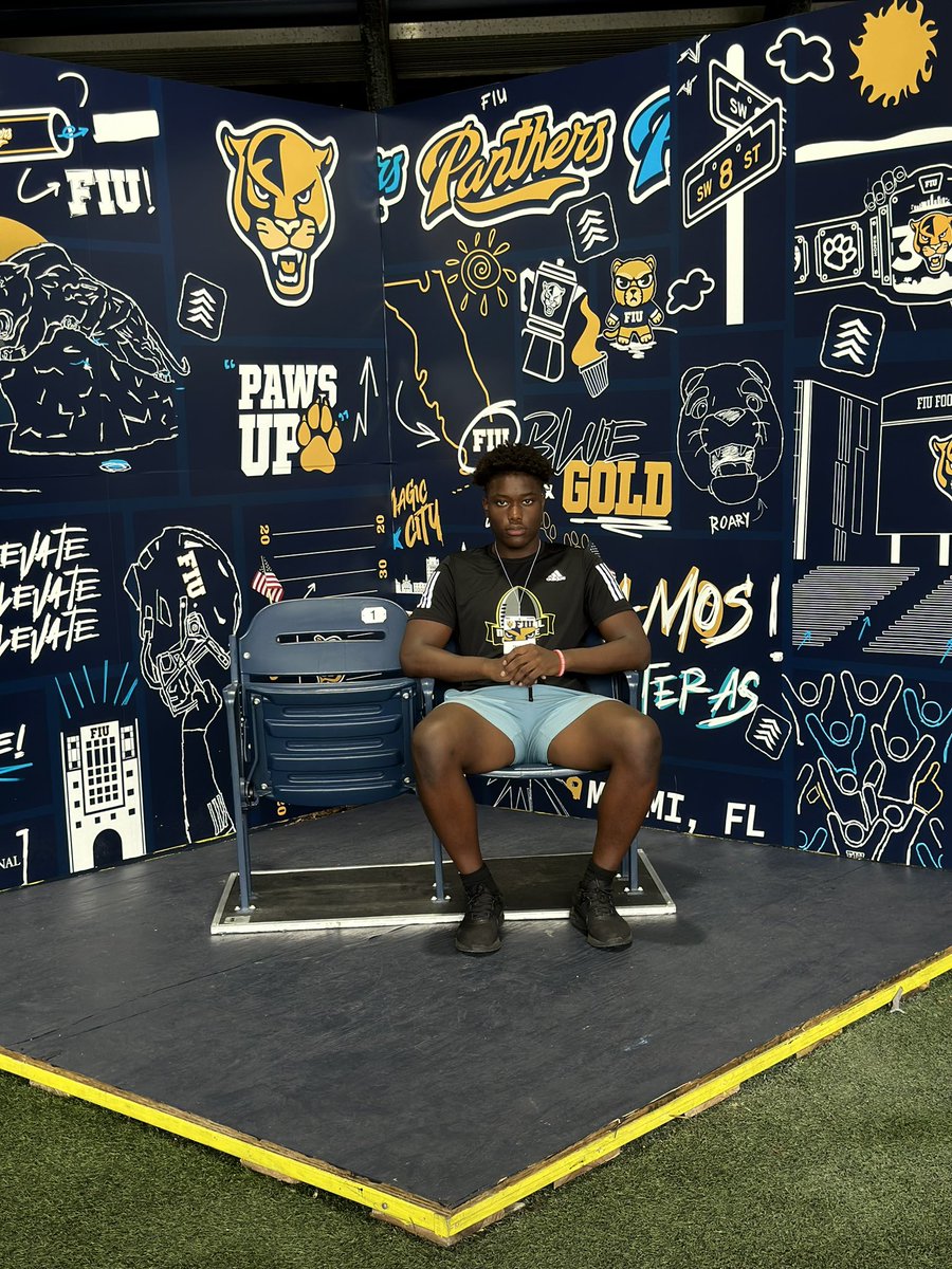 Thanks to Fiu for inviting me and my family out again for game day . Your school has made a lasting impression on my family and I. <a href="/FIUFootball/">FIU Football</a> <a href="/Coach_Dewitt/">Jovan Dewitt</a> <a href="/Cam_DiFede/">Cam DiFede</a> <a href="/MikeMac/">Mike Mac</a> <a href="/jay_macintyre11/">Jay MacIntyre</a> @FIUnews <a href="/H2_Recruiting/">Hasani (H2) | Football Recruiting</a> <a href="/RealNews102/">Drew Johnson</a> <a href="/larryblustein/">Blustein Recruiting</a> <a href="/FrostproofF/">Frostproof Bulldogs Football</a> <a href="/THEPLATFORMDR/">THE PLATFORM</a>