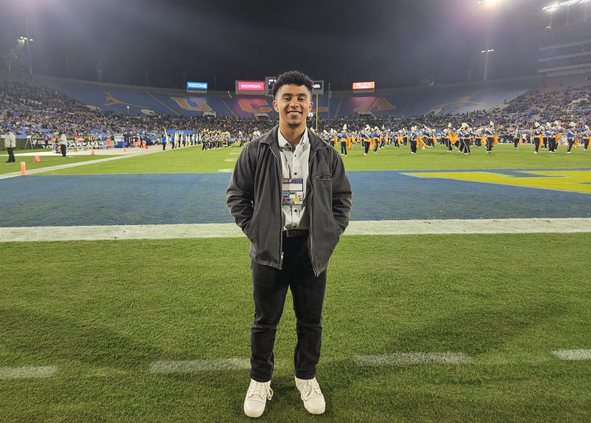 Can't believe I'm already saying this, but tonight will be my last time at the Rose Bowl as a student at #UCLA and a member of <a href="/dailybruin/">Daily Bruin</a>. It seems silly to get emotional about a stadium, but this place has defined my college life. 

One last time 🌹