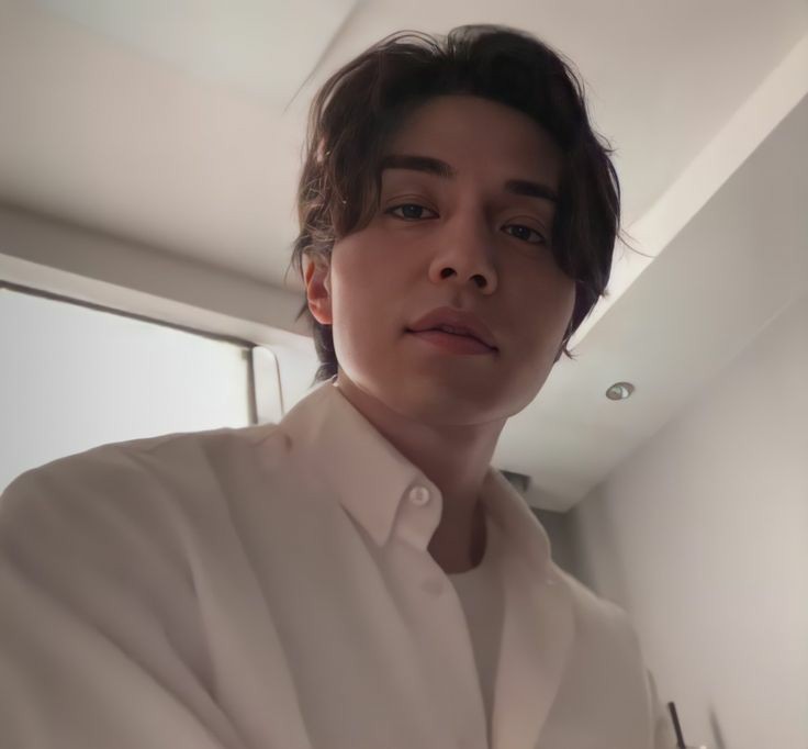 OWNSTHESKY's tweet photo. ㅤㅤ
Eilyas and his love-hate relationship with the camera. Lucu banget Tuhan. 
ㅤㅤ
ㅤㅤㅤㅤㅤㅤ https://t.co/qrSdvYTVJe