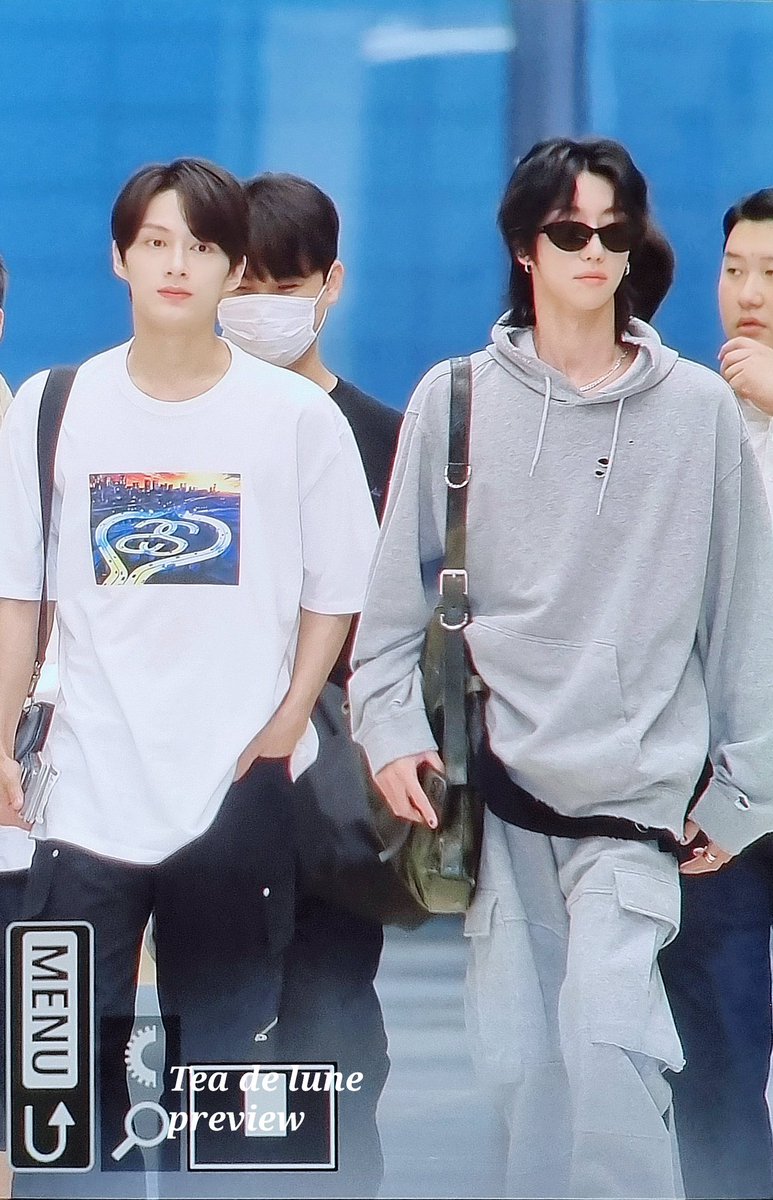 Blockmates to Lovers 
—A snhn with little Jnh au bcs i miss them 

A slight🔞