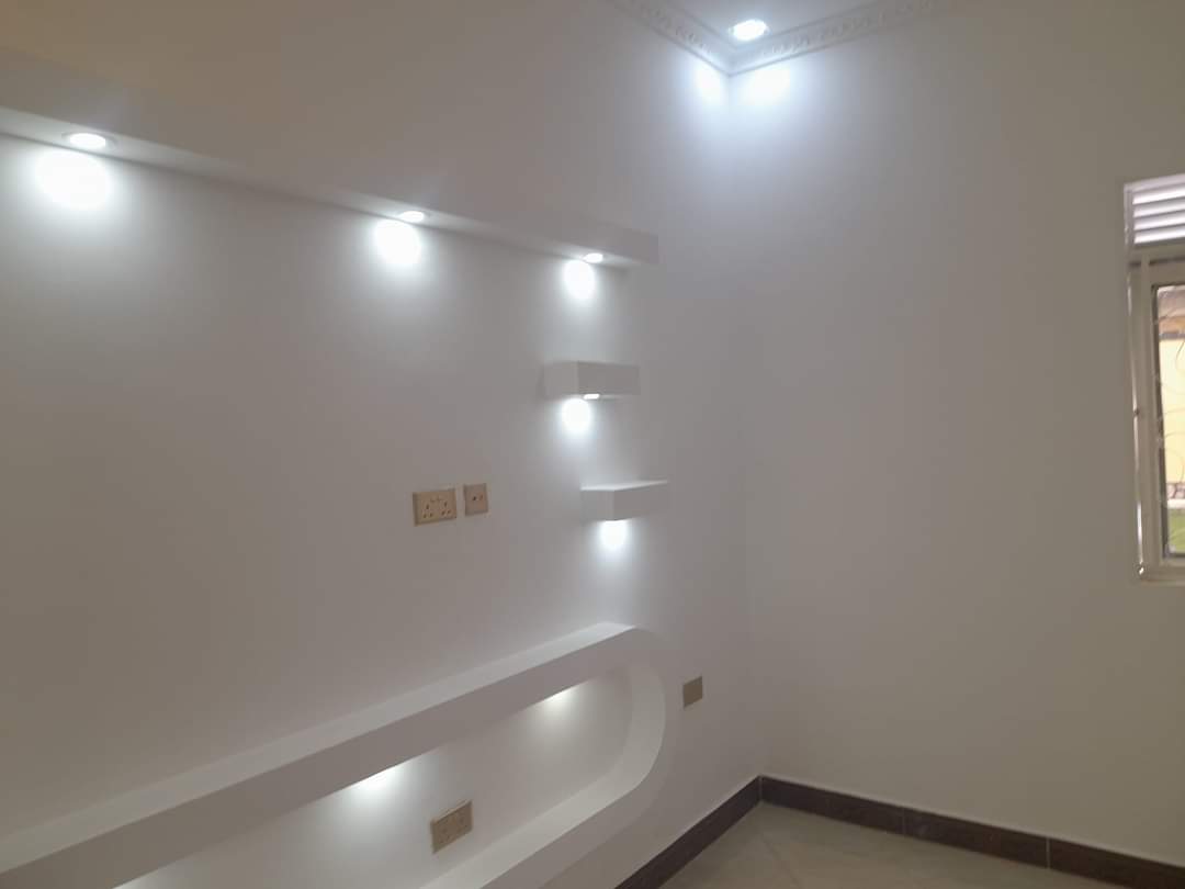 shukranproperty's tweet photo. HOUSE π For Sale at #350m In Wakiso Town has #4bedrooms, #3bathrooms, sitting room dining room 2 boys quarters on #20Decimals. Ready private land title available.
Call 0706592177
Museven bobi https://t.co/GtLxUOBrBM
