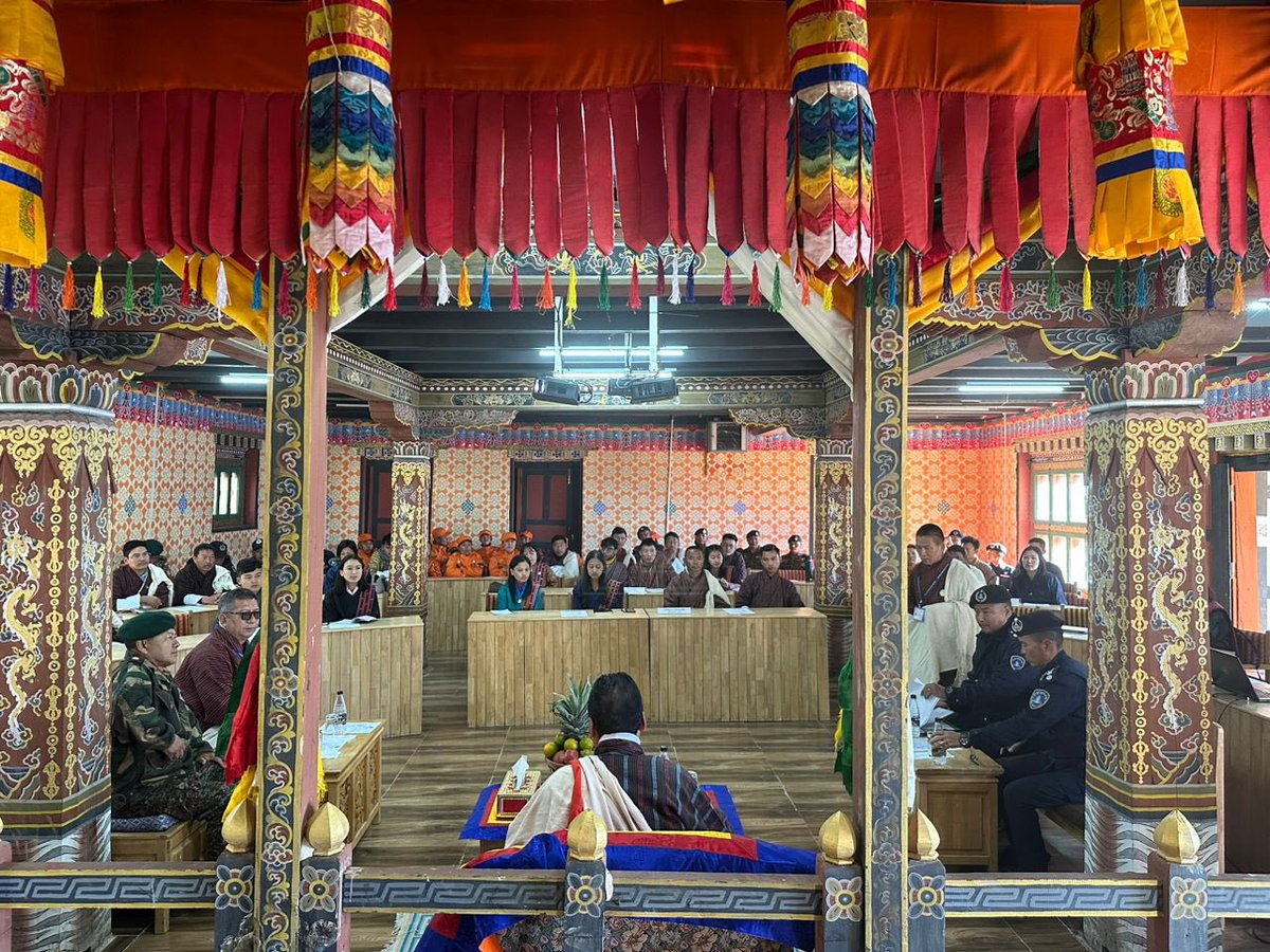uchewang's tweet photo. Refresher course going on in Gasa https://t.co/63jC4UkRt8