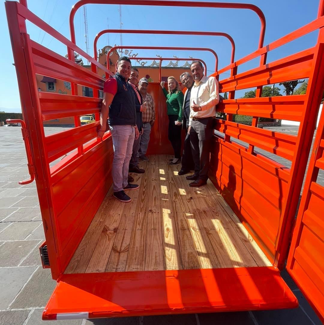 mxreportediario's tweet image. #ReporteDiario

Recuerda que mañana durante la #Cabalgata2023 de #Tepotzotlán, se realizará la rifa de un remolque, sillas de montar y muchas sorpresas más.

La cabalgata saldrá desde la Presa de la Concepción en punto de las 8 de la mañana.