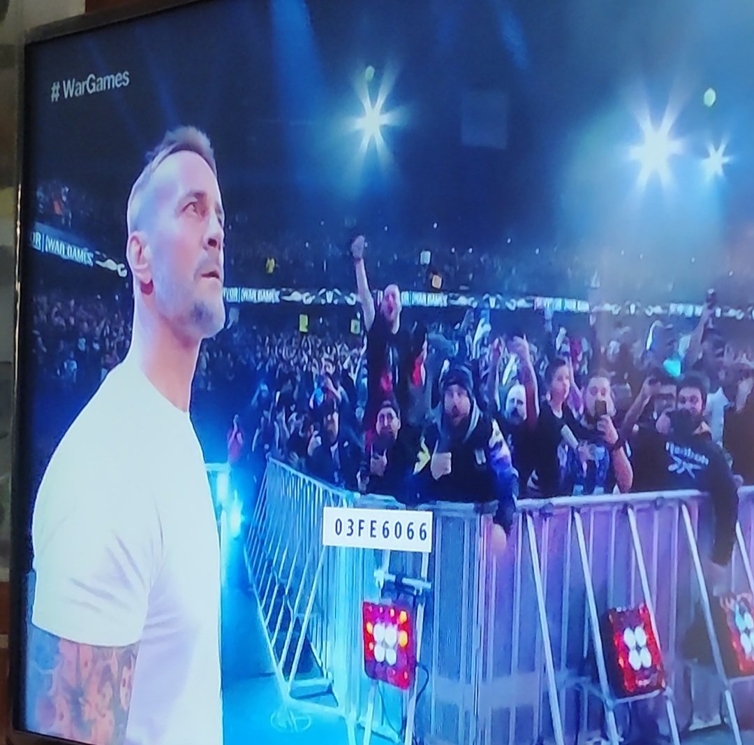 HE IS BACK!!!!!🥳🥳🥳🥳 #wwe #SURVIVORSERIES #CMPunk