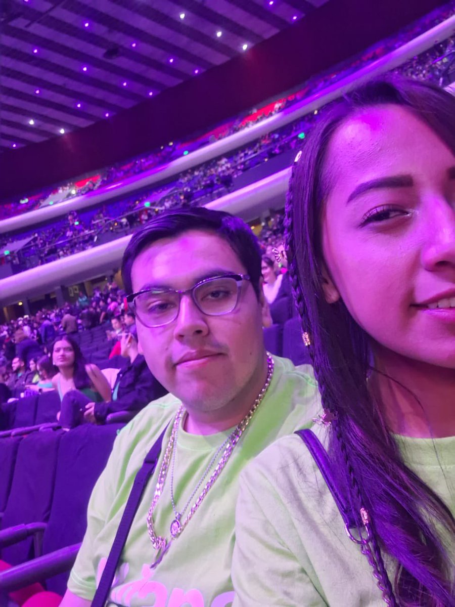 rincon_claudi's tweet photo. Una vez más lo volvió hacer una noche increíble e inolvidable. El 24/11/23 se quedará conmigo siempre fue una inyección para seguir adelante ❤️‍🩹Llore, grite, baile, me quede sin voz y lo disfrute con mi prima. No me queda más que decirte TE AMO @Aitanax vuelve pronto… 🥺🫶🏻❤️ https://t.co/UuxQkEVPmz