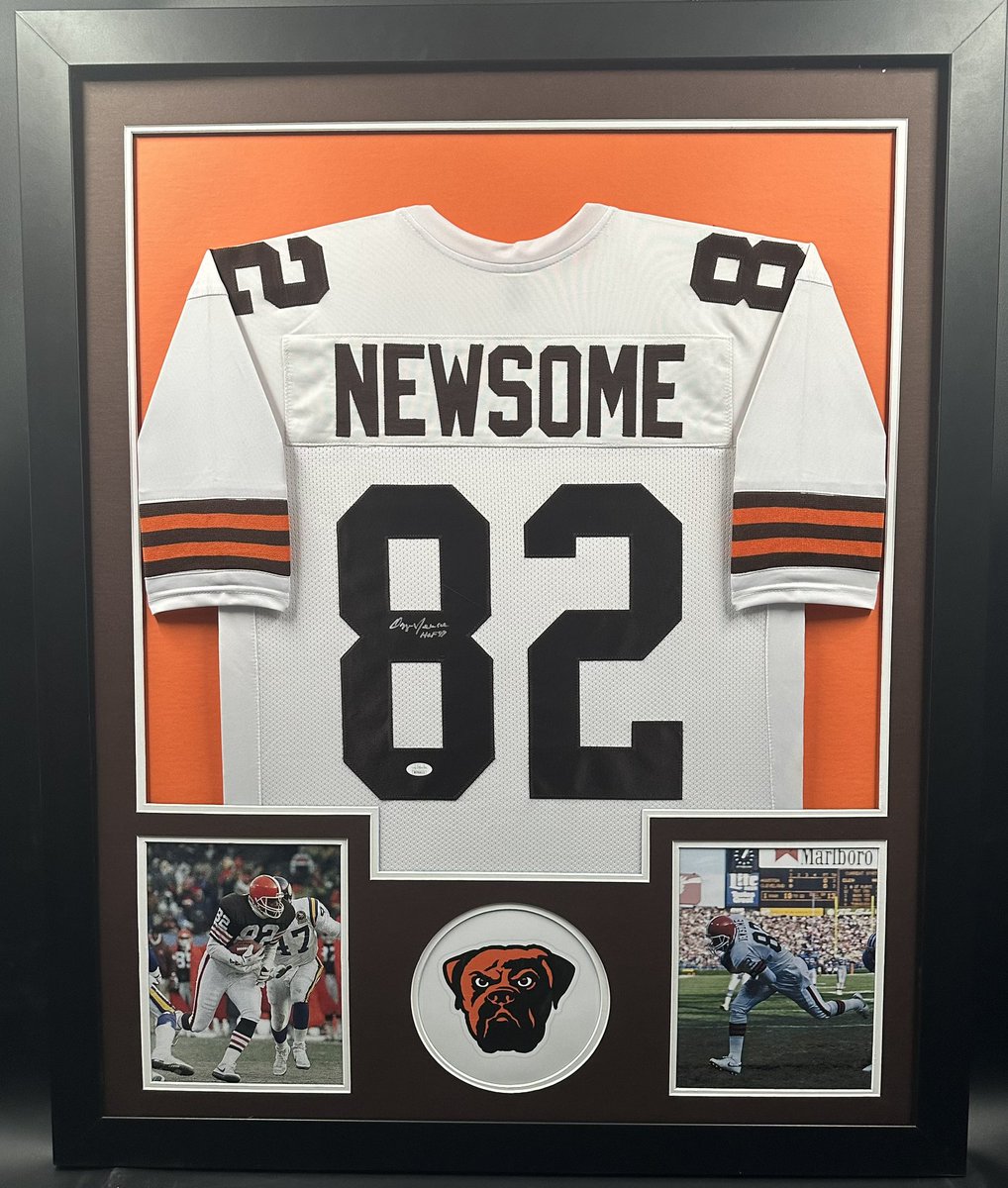 Running some great deals on everything in stock at ClevelandSportsMemorabilia.com
On Cleveland Browns Autographed Memorabilia and gift items!#ClevelandBrowns