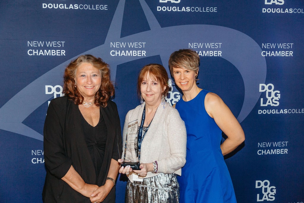 I am so incredibly honoured to win the Bernie Legge Artist of the Year Award at this year's Platinum Awards. THANK YOU!!!!  @NewWestChamber <a href="/artsnewwest/">artsnewwest</a> <a href="/VagabondPlayers/">Vagabond Players</a> <a href="/EdgarDevelopmnt/">Edgar Development</a> <a href="/douglascollege/">Douglas College</a> 

#PlatinumAwards #NewWest #NewWestChamber
 <a href="/NewWestArtists/">New West Artists</a> <a href="/rclas_com/">rclas_com</a>