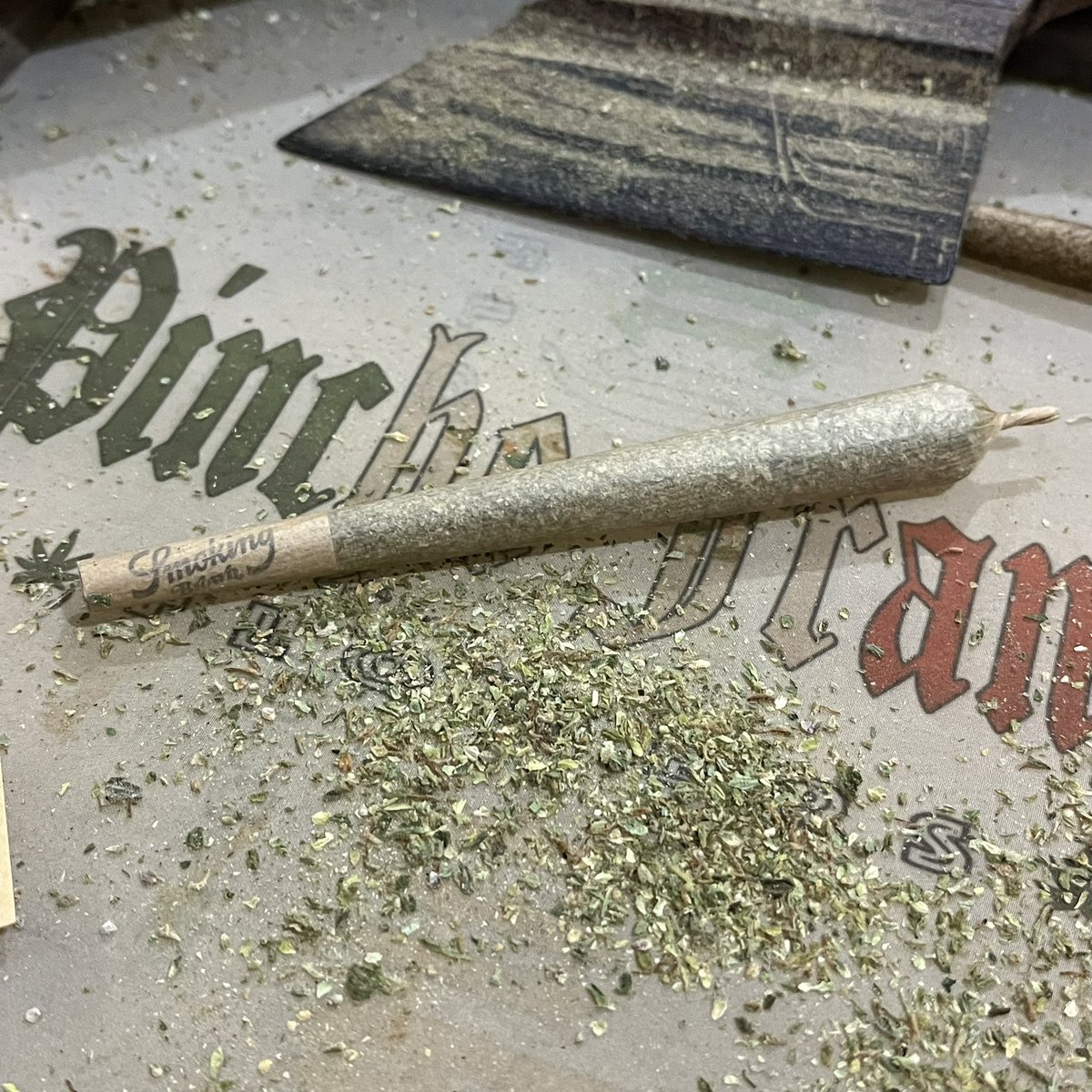 Mariguanillo's tweet image. El de las buenas noches… #BuenosHumos