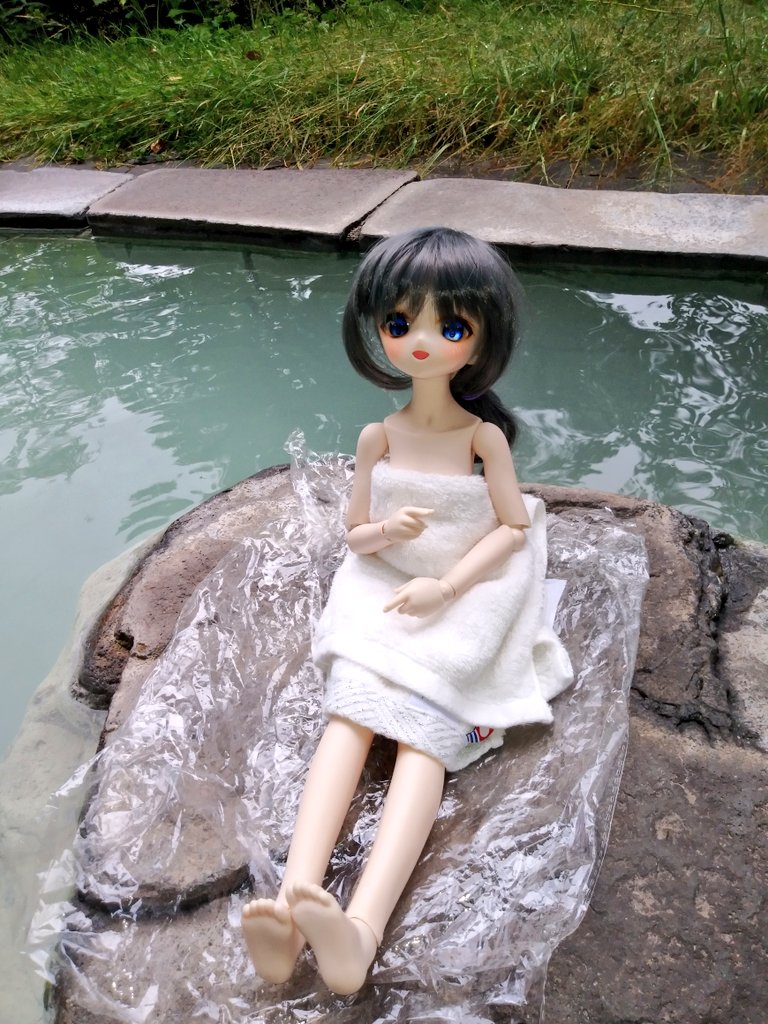 Biwakodoll's tweet photo. #いい風呂の日
なんで釣竿🎣なんて持ってきたのか…😂　こーゆーときしか、こーゆー画像出せないんよな…。
#びわこ家のドール達　#ぼこっ娘　#sd76 https://t.co/NlYRy1tK4F