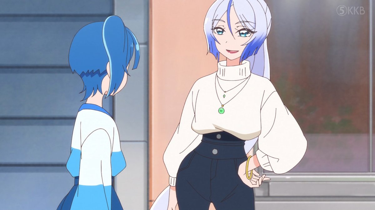 シャララ隊長の私服の破壊力 ふつくしすぎる✨ 道行く人々が見惚れるの