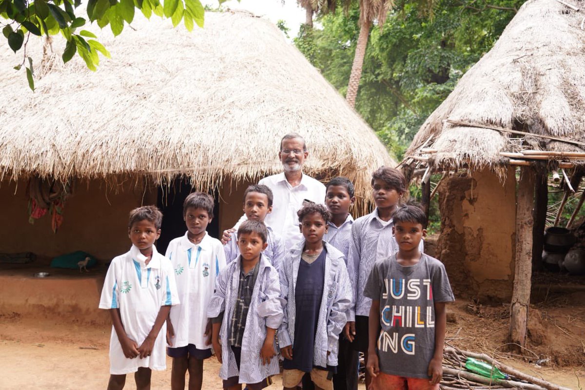 Dianna Sahu (@diannasahu_tnie) on Twitter photo A former Class IV worker of Postal dept Gagan Paital and his wife Annapurna collect used clothes, shoes and other utility items, make them as good as new before distributing them to the needy during festivals.
My story in <a href="/XpressOdisha/">TNIE Odisha</a>
<a href="/Siba_TNIE/">Siba Mohanty</a> <a href="/NewIndianXpress/">The New Indian Express</a> <a href="/santwana99/">santwanabhattacharya</a> A former Class IV worker of Postal dept Gagan Paital and his wife Annapurna collect used clothes, shoes and other utility items, make them as good as new before distributing them to the needy during festivals.
My story in <a href="/XpressOdisha/">TNIE Odisha</a>
<a href="/Siba_TNIE/">Siba Mohanty</a> <a href="/NewIndianXpress/">The New Indian Express</a> <a href="/santwana99/">santwanabhattacharya</a>