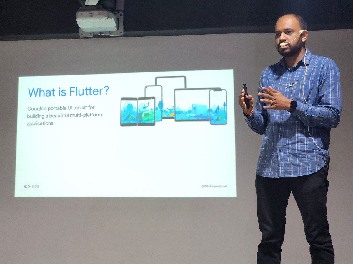 idestinytechlab's tweet image. What is Flutter? Great seeeion begins by a Flutter Ninja @JaldeepAsodariy
#GDGRajkot
#DevFestRajkot
#DevFest2023
#WTMRajkot