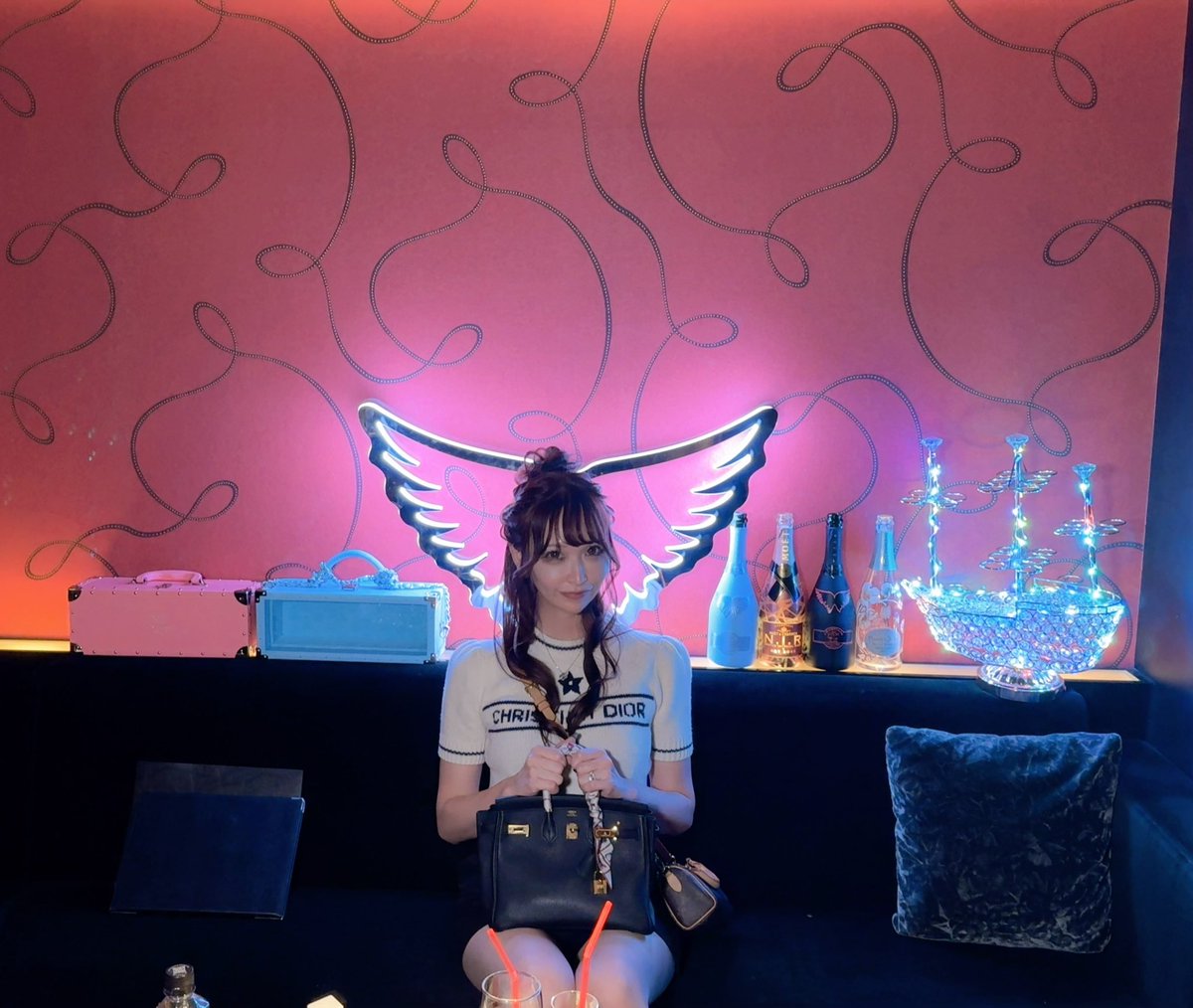 misanyan_86's tweet photo. 最近の⭐️⭐️

周年来てくれた大好きな同業さんたち
本当にありがとうございました🤍

@atelier_fukuoka https://t.co/Z5o2ZNL6Ty