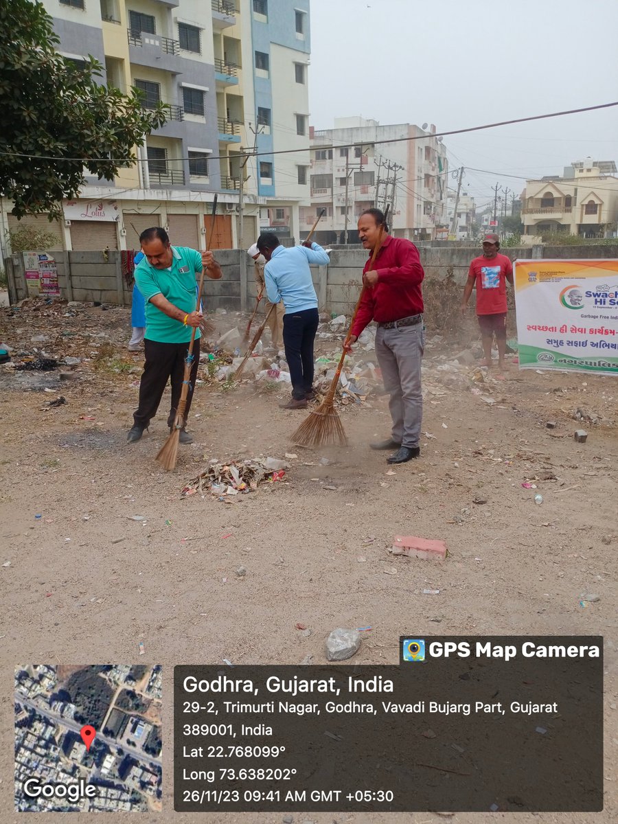 SaniteryP's tweet image. આજરોજ સફાઈ અભિયાન નિમિત્તે ગોધરા નગરપાલિકા દ્વારા તા.૨૬/૧૧/૨૦૨૩ ના રોજ બામરોલી રોડ નંદનવન સોસાયટી થી ગદુકપુર ચોકડી સુધી  સામુહિક્ સફાઇ  કાય્રક્ર્મ ગોધરા નગરપાલિકા દ્વારા રાખવા મા આવ્યો હતો.
#swach