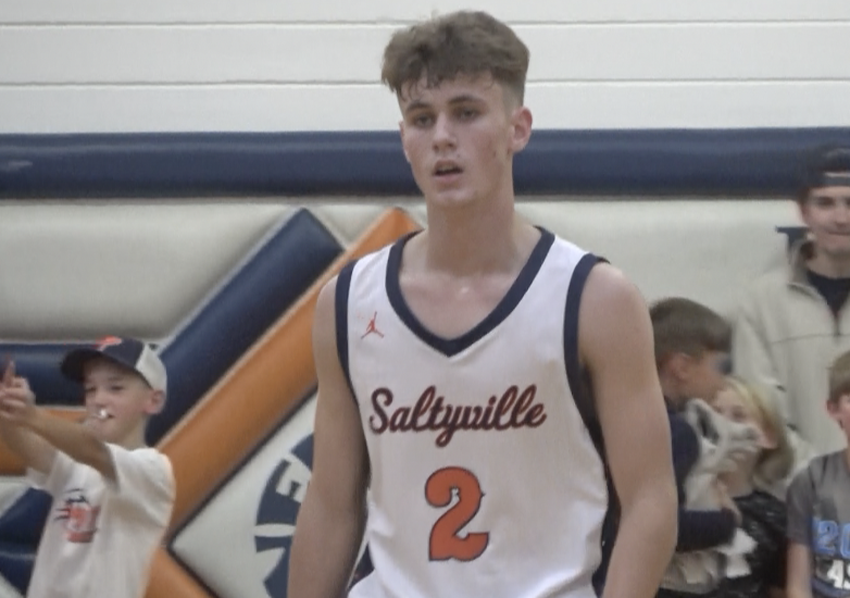 Channel1450com's tweet photo. Dodd Powers Pretzels To Gene Bergschneider Turkey Tourney Title   https://t.co/m11YaM3Saj https://t.co/37Vxwn7f4u