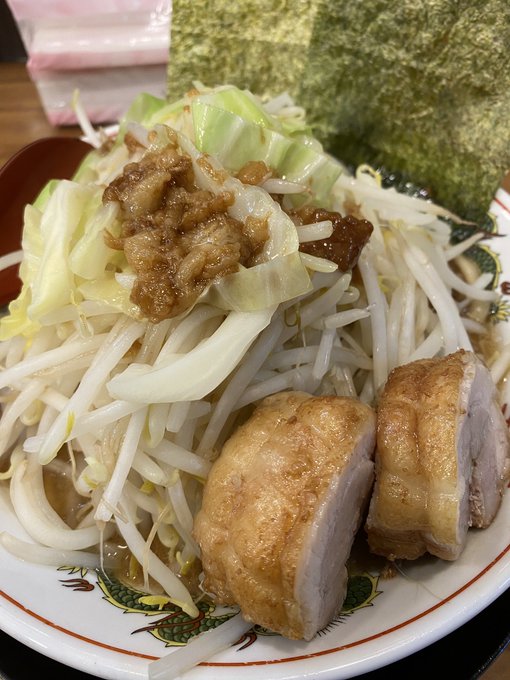 風邪引いてしまったから治療薬飲んできた🍜 https://t.co/glX62vCftm
