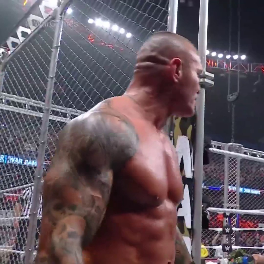 SKWrestling_'s tweet photo. Can we talk about how swole Randy looked tho 💪
#WWE #SurvivorSeries https://t.co/qM2OucOMvT