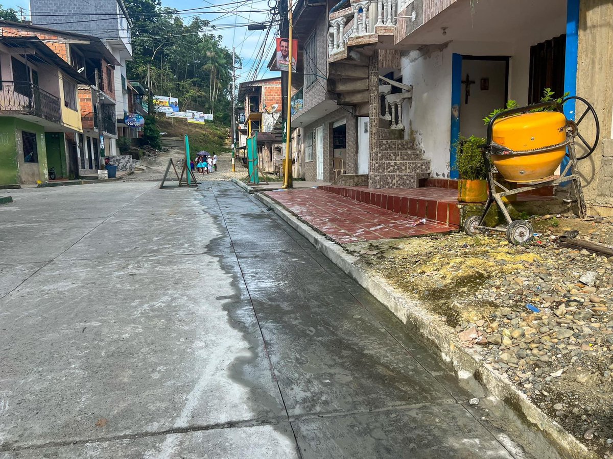AcueductoT's tweet photo. 🚧 Apesar de las inclemencias del clima, el consorcio Obras Santa Bárbara 2023 continúa avanzando para cumplir con el objetivo, en el marco de la ejecución del proyecto de Optimización y Ampliación del Sistema de Acueducto en la cabecera urbana del municipio. https://t.co/1opnbdAcpA