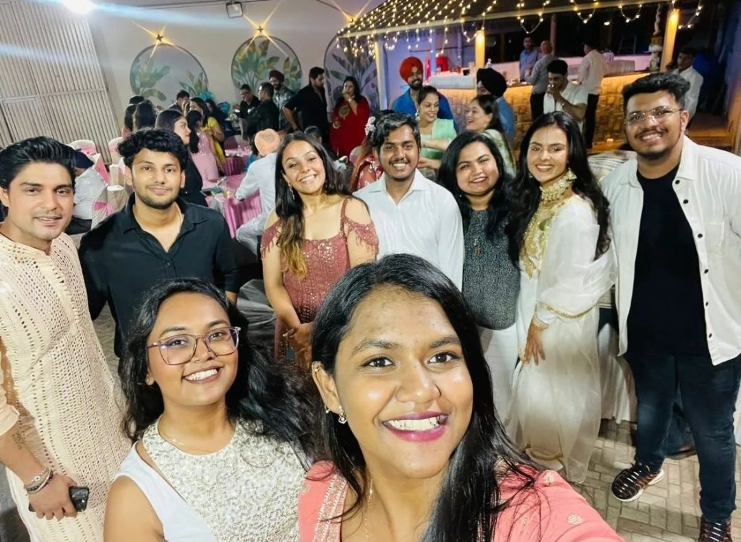 Priyanka and Ankit spent a lovely time at Kamal Ji's Anniversary Party last night ♥️✨ and guess what? They were twinning as well 🙈🤌❤️

#PriyAnkit #PriyAnkitForever ✨
#AnkitGupta #PriyankaChaharChoudhary #priyankit𓃵 #PriyankitWarriors