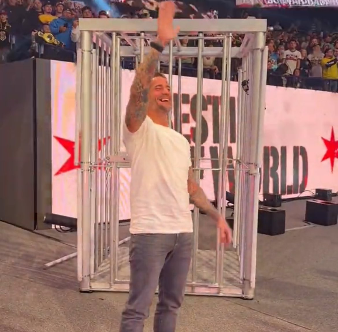 brandnewdrip's tweet image. IM CRYING #SurvivorSeries