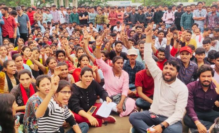 31 अगस्त से अब 30 नवंबर आने वाली है ! 
        आख़िर कौन सी 31 को आएगी मध्य प्रदेश पटवारी भर्ती की जांच रिपोर्ट ? और कब होगी ईमानदार चयनित पटवारियों की नियुक्ति ?