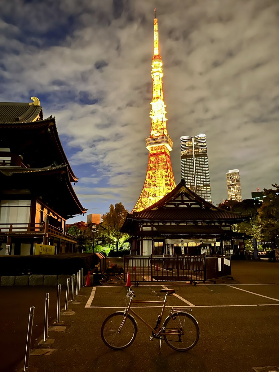 Great exploring this fantastic city by bike. My #tokyobike is reunited with its hometown after good service during my time in Paris & New York. #トーキョーバイク