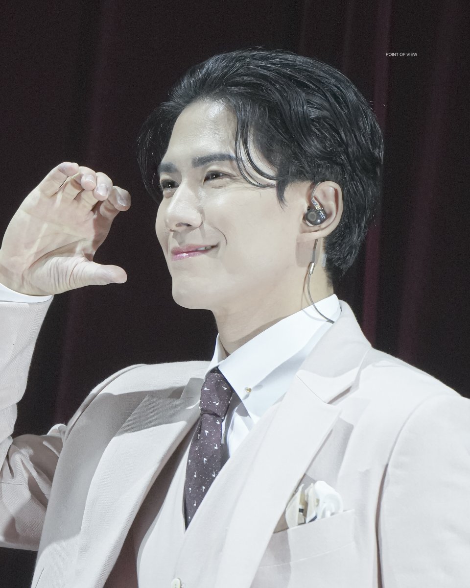 231125 정동화의 레드카펫 🌸🐶
호스트 #정동화

아 이 아저씨 귀엽다... 
귀여워 귀엽다... 귀여워