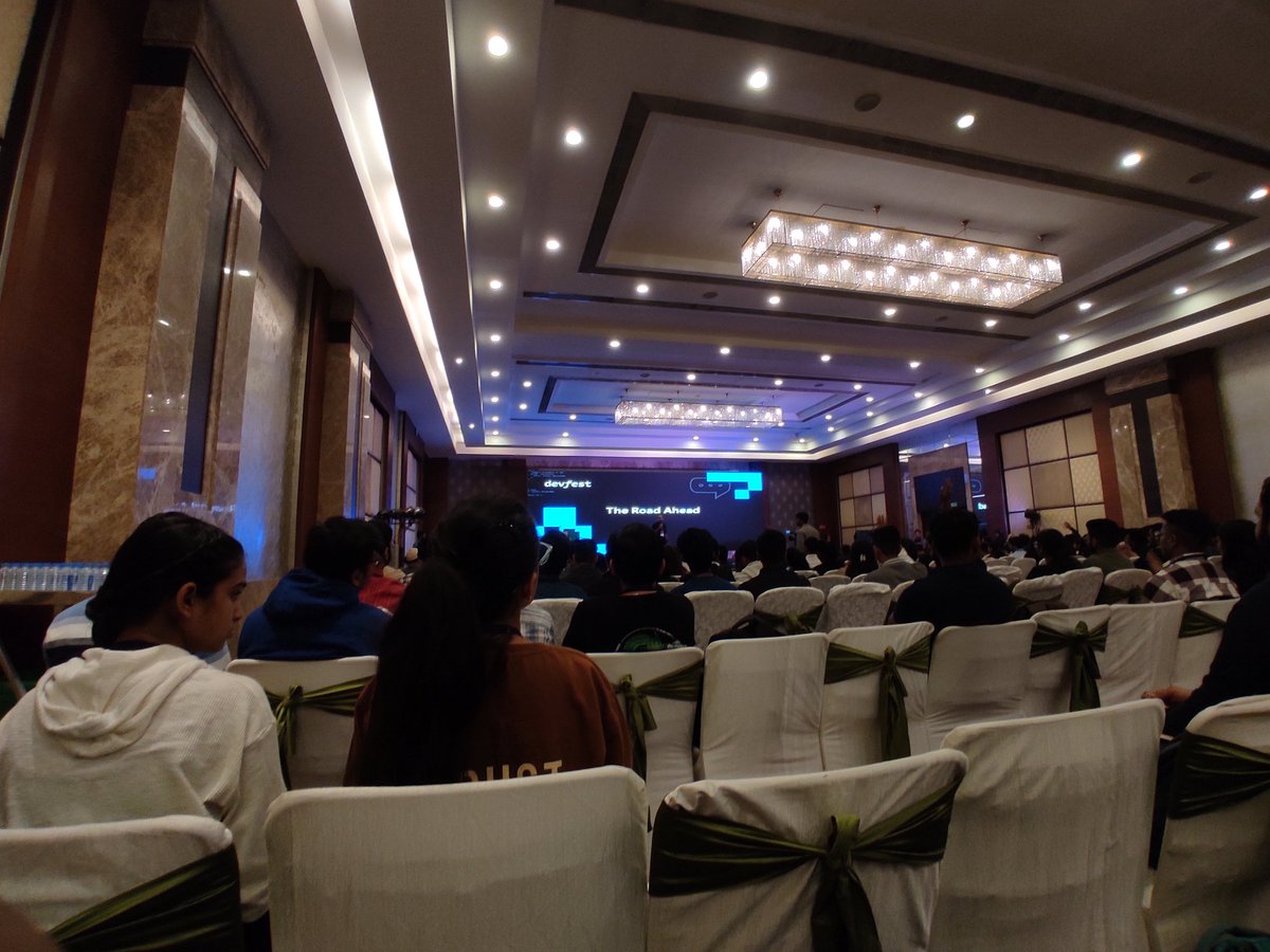 abhishekdotapp's tweet image. Attending devfest indore 2023 
#devfest #devfestindore #gdgindore @GDG_Indore