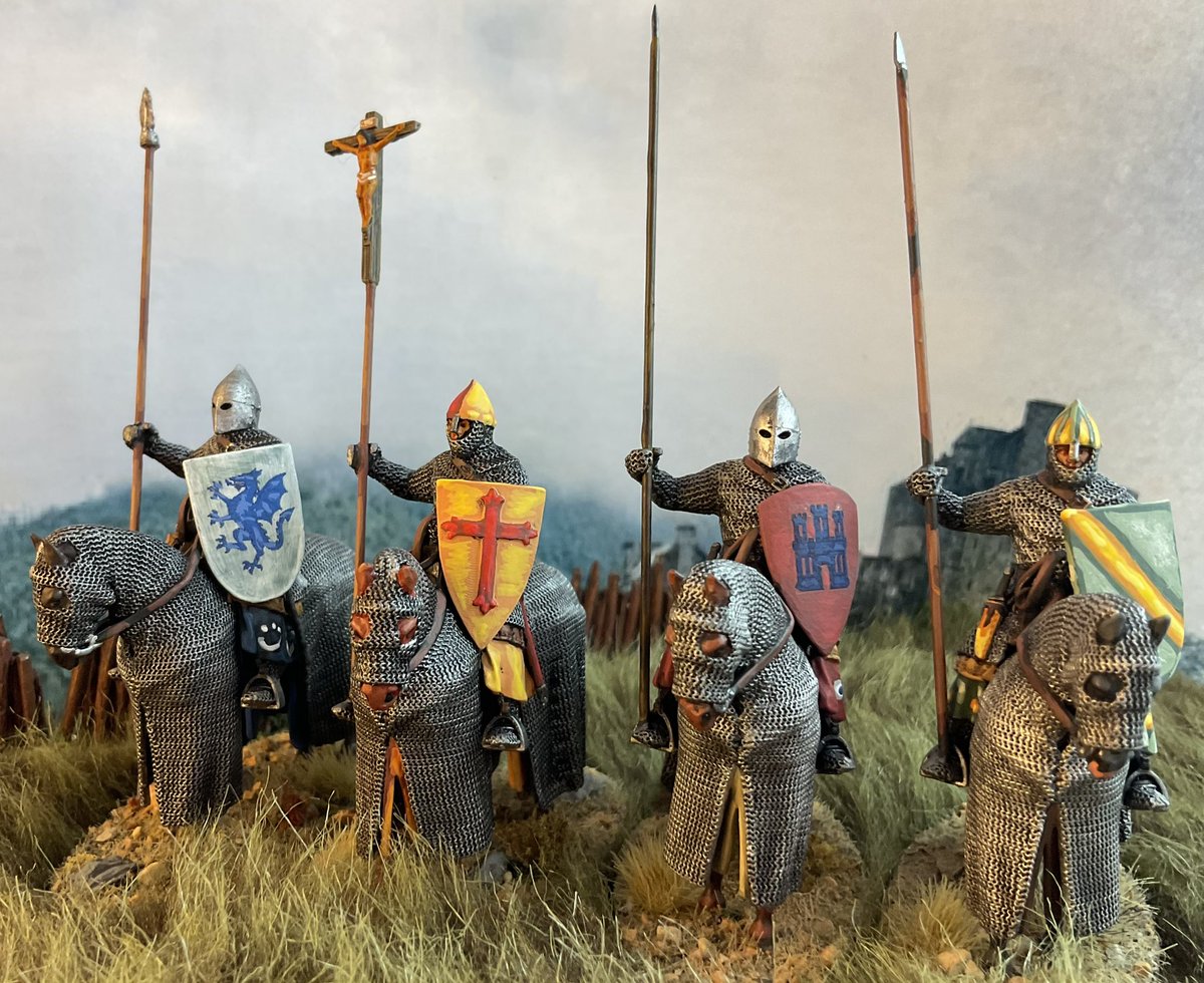 Oldwargamer's tweet photo. Some #40mm #ReconquerDesigns mounted #knights on #chainmail barded horses.
#wargaming #Crusaders #Crusades #medieval https://t.co/cCULhEkhMu