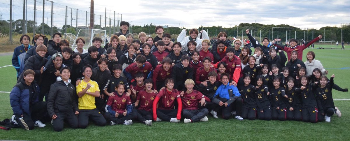 InahoKickers's tweet photo. 【新関東リーグ結果報告】
稲穂キッカーズは「2位」で終わりました。

そのため、稲穂キッカーズ2023の活動は昨日で終わりました。

沢山の応援ありがとうございました🙌

来週から、稲穂2024が始動します！
引き続き応援よろしくお願いします‼️

 #稲穂キッカーズ  #応援ありがとうございました https://t.co/k1pTYudI37