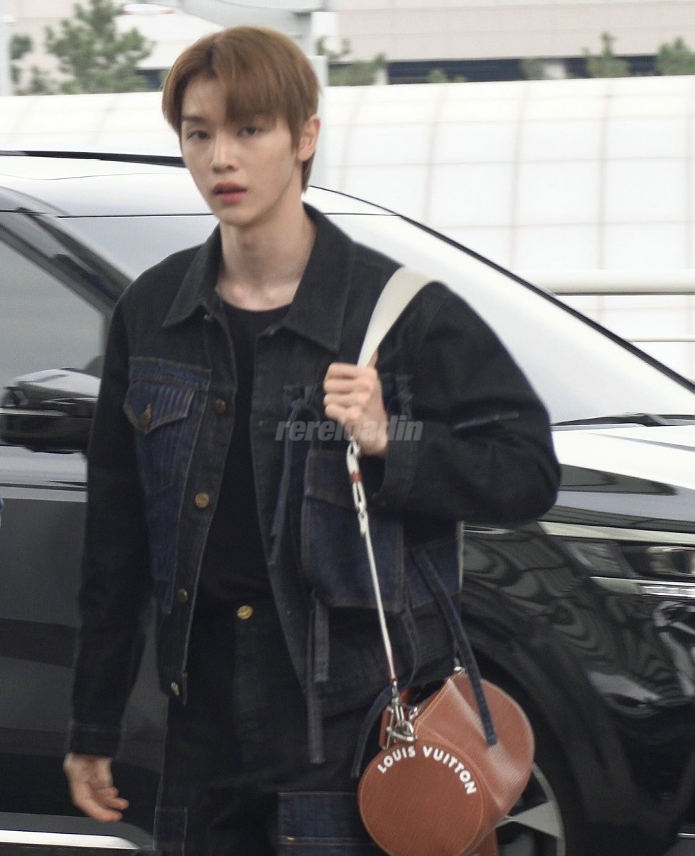 rereloadin's tweet image. 231126 ICN 

Cold tone🌁

#성찬 #SUNGCHAN #라이즈 #RIIZE
