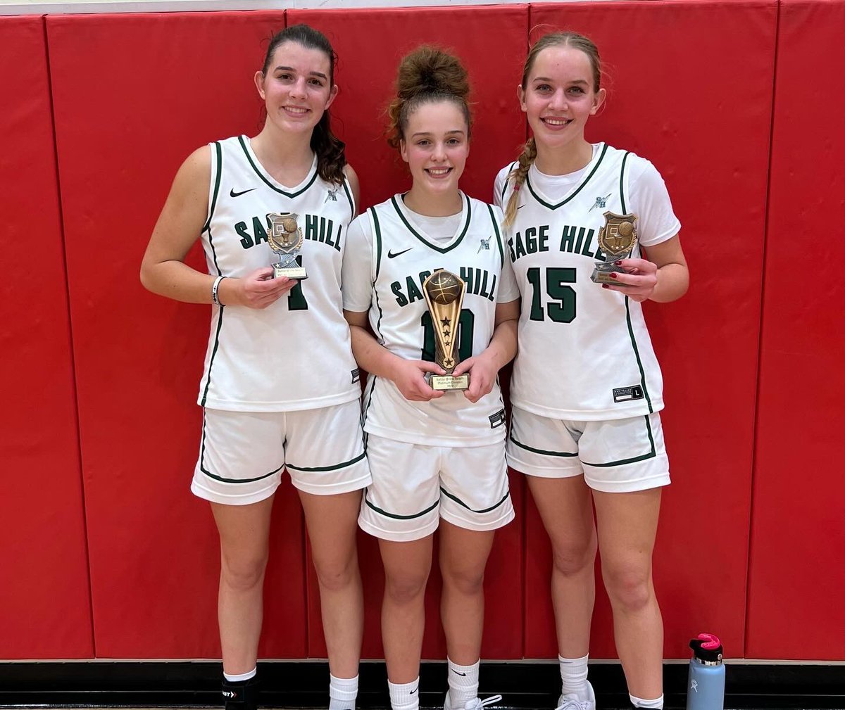 Won the Battle of the Beach tonight with a 70-61 victory over Ontario Christian. Thank you <a href="/RedondoGBB/">RedondoGBB</a> for hosting! Special congrats to <a href="/Amalia251424/">Amalia Holguin</a> for her MVP honor and <a href="/_emilyeadie_/">Emily Eadie</a> and <a href="/annabellespotts/">annabellespotts</a> for their all Tourney Selection!