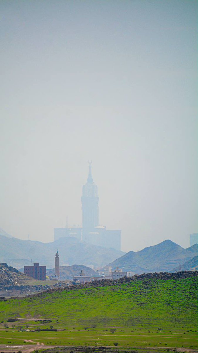 The mountain in Makkah have turned green after heavy rainfall in the region.