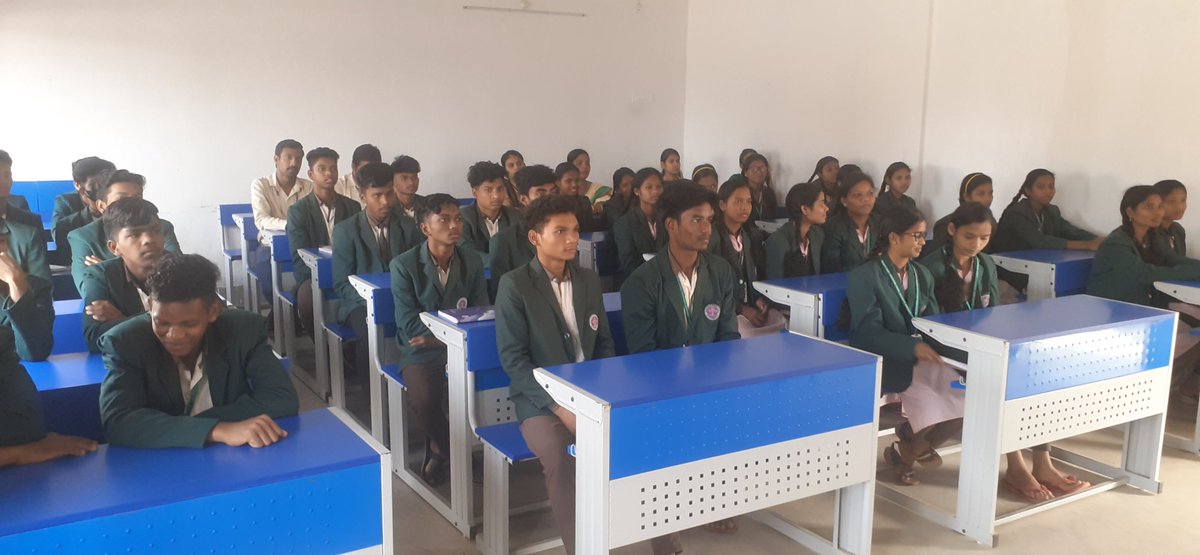 #JanjatiyaGauravDivas
#JanjatiyaGauravDivas2023
#ViksitBharatSankalpYatra
#Empowering Tribals TransformingIndia

A Seminar on the theme of contribution of tribal freedom fighters in the Freedom Movement of India has been conducted in the premises of EMRS Emrs Chandrapur.