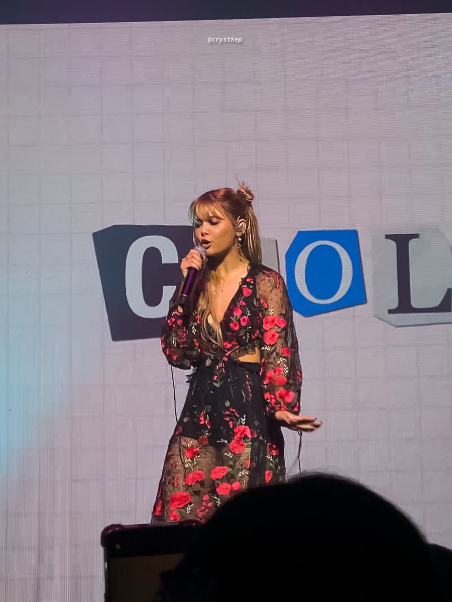 crystkep's tweet photo. She’s so adorable #Sorn_NirvanaGirlConcert
#NirvanaGirl #CLC
@signedbywild @sssorn_clc https://t.co/Y3pOBmuHY0