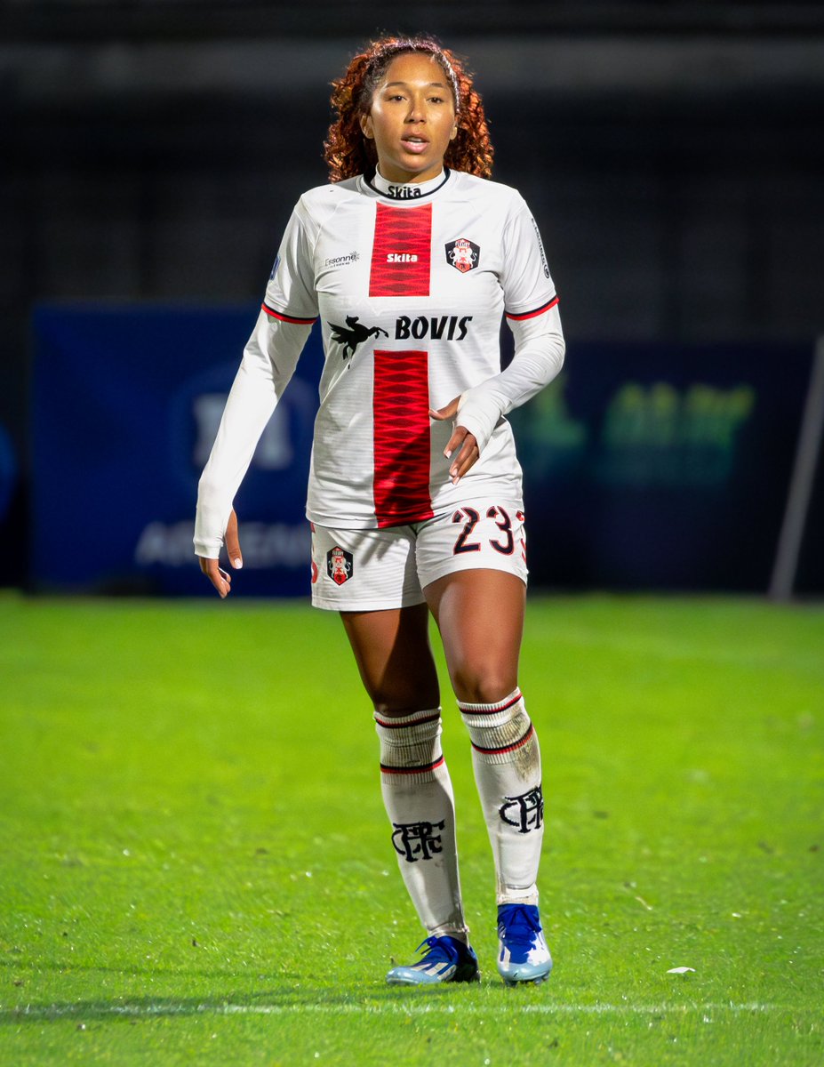 Spektracular's tweet image. 🇺🇸⚽️#woso @TiannaHarrisxo thriving in the @D1Arkema with Fleury 🔥

She played the full match against @hacfem for the Matchday 9 opening fixture Friday (2-2).

📸FMP Photo