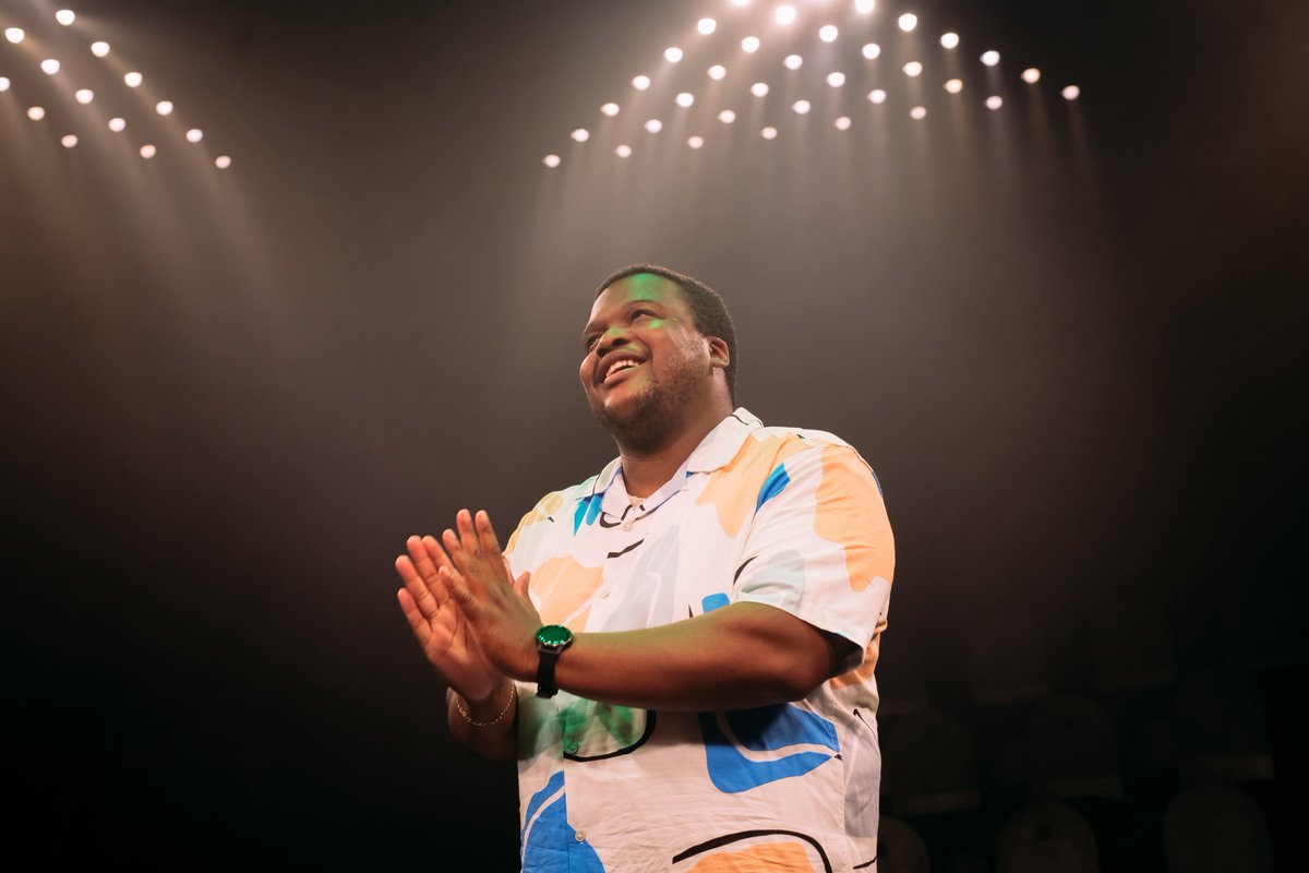 ★ ★ ★ ★★ 'An utter delight and an utter triumph' Fest Magazine

Opening this week in our Jerwood Theatre Upstairs 🔥 <a href="/NQDWorld/">Nathan Queeley-Dennis</a>'s critically acclaimed show #BullringTechnoMakeoutJamz.

Directed by <a href="/dermot_daly/">dermot daly</a> 

Playing until 20 Dec. 
🎟️Book now: bit.ly/BRTMJ