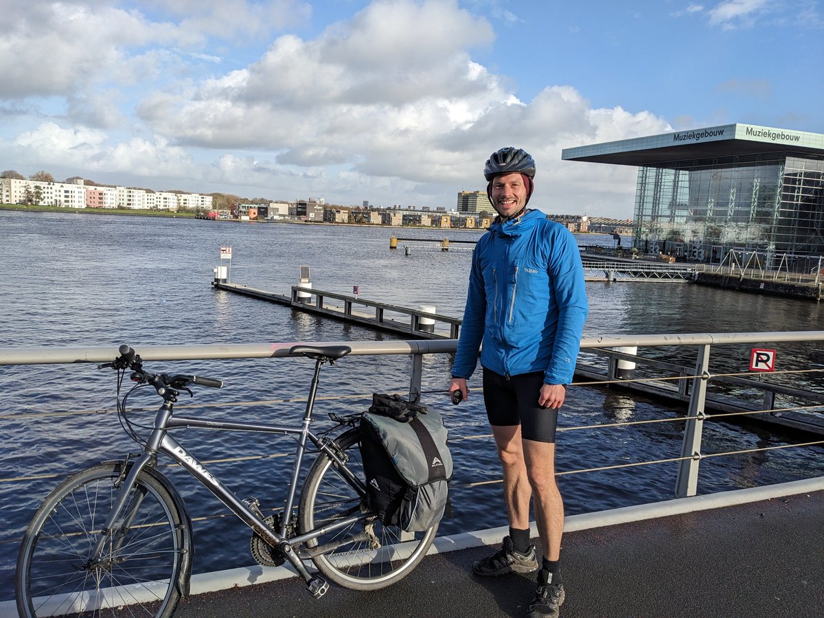 Tom W Green tweet media