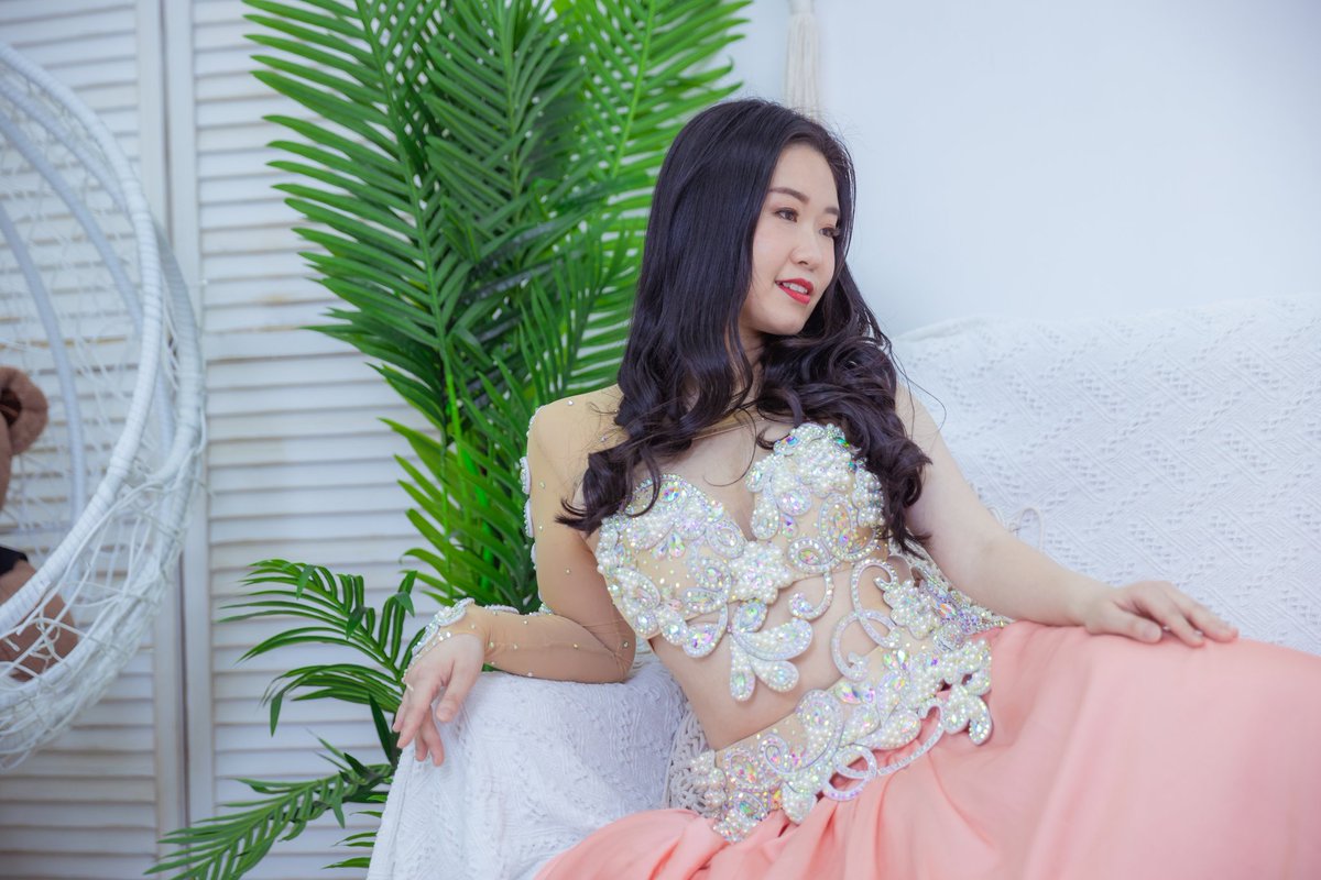NgooNicole's tweet photo. Find out who you are and do it on purpose. - Dolly Parton
#肚皮舞 #中東肚皮舞 #orientaldance #orientaldancer #bellydance #bellydancer #egyptianbellydance #amateurdancer #amateurbellydancer #業餘舞者 #ilovedancing #danceisfun💃 #photoshoot #photography https://t.co/UBplFqGhCn