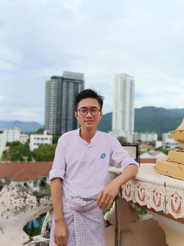 22John44's tweet photo. ငါ့ကို တွေ့ကြလားမသိဘူး☺ https://t.co/yg4z2YxZQ4