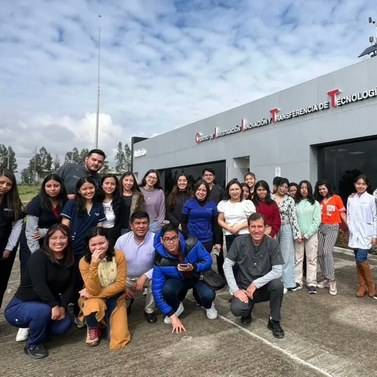 MicrobiotecBM's tweet photo. Very proud to announce We launched our Fourth Workshop on Extreme Microbial Art. This time, We invited young students of health careers, which will become, in the future, "ambassadors" promoting microbial literacy among high school students. #MicrobialLiteracy #microbialart https://t.co/FJYWtYgzty