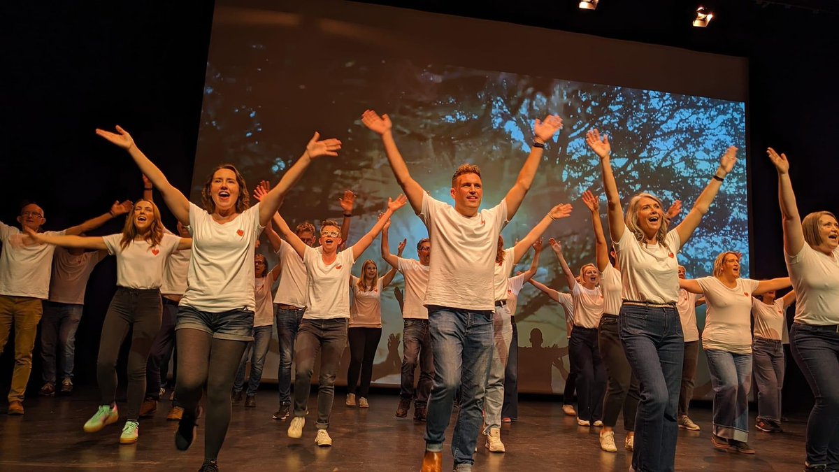 One week ago 💕💕💕 
Keep an eye out for Christmas gig dates #manchester #manchesterglee #glee #choir #zarts