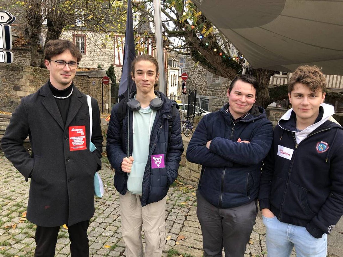 jeunessoc22's tweet photo. 🗞️ Les #JS22 dans la presse
"Des jeunes militants socialistes sont présents. « Dans le monde actuel, c’est inadmissible de voir des centaines de femmes victimes de violences conjugales, sexistes… », assène @mael_lepillouer"
https://t.co/K0CpInGMbU https://t.co/m6YfSnDmbW