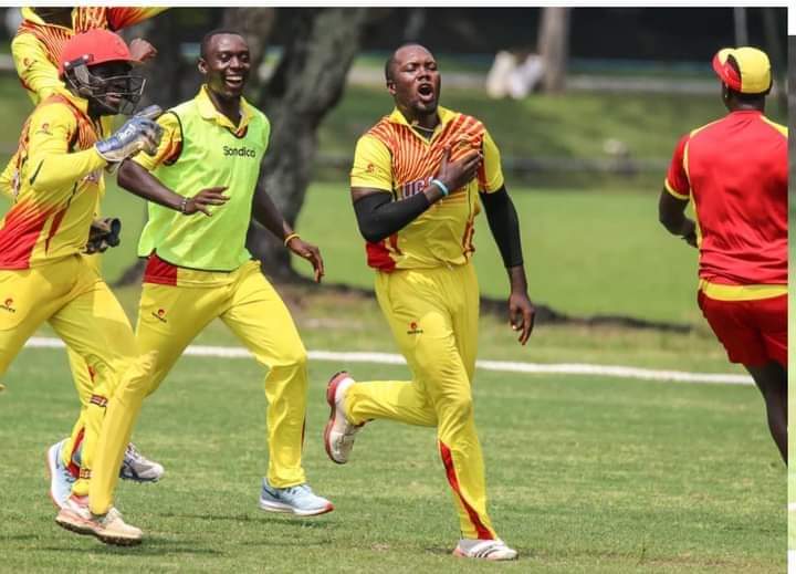 🚨 HISTORY FOR UGANDA CRICKET!!!! 🇺🇬 
یوگنڈا نے اپنی تاریخ میں پہلی بار کسی ٹیسٹ کھیلنے والے ملک کو شکست دی۔ انہوں نے ٹی ٹوئنٹی ورلڈ کپ افریقہ کوالیفائر میں زمبابوے کو 5 وکٹوں سے شکست  دے دی!! 👏
#UgandaICT #Zimbabwe  #T20WorldCupQualifier #Cricket  #BabarAzamIsMyCaptian